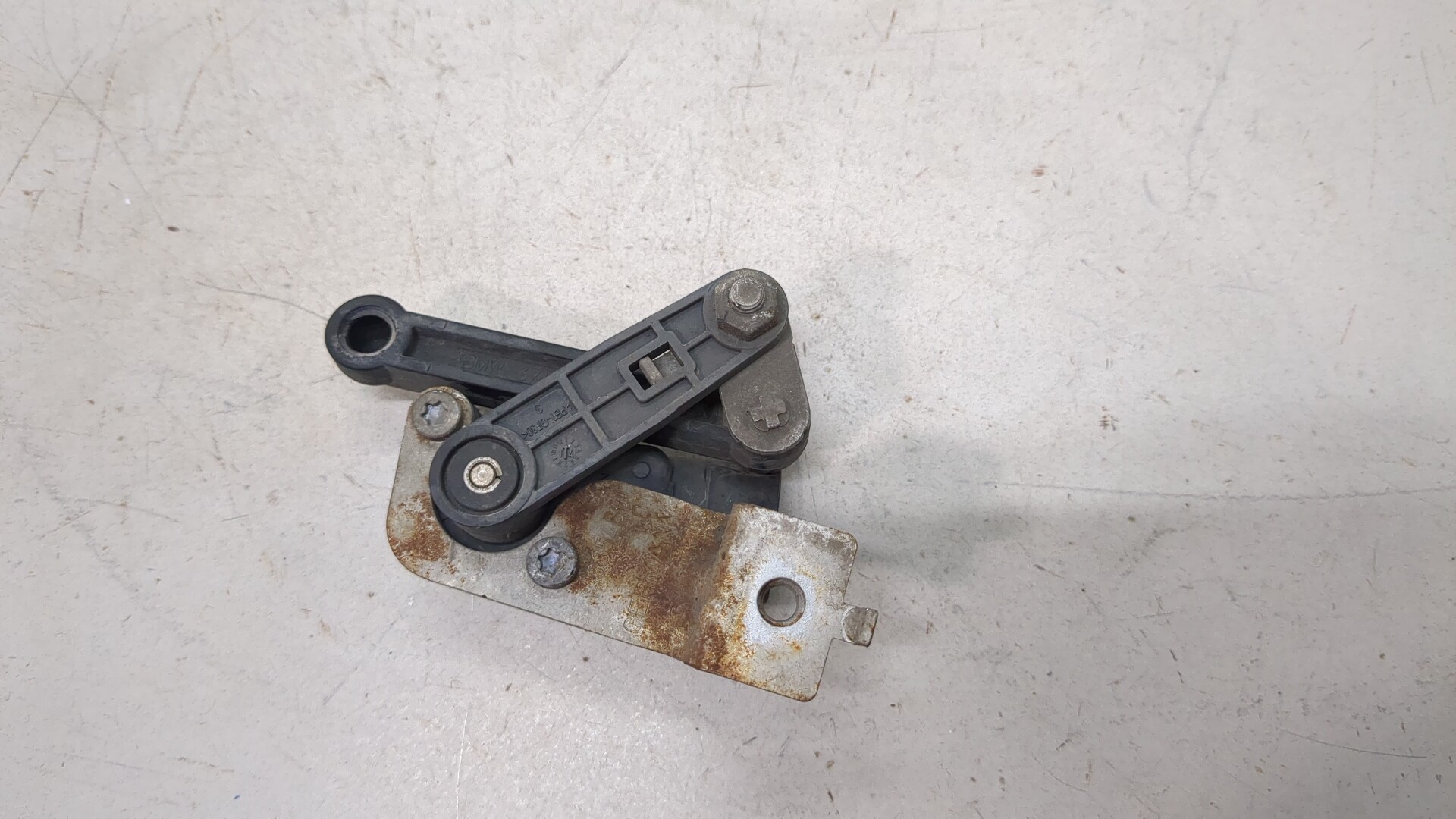 Датчик регулировки дорож. просвета