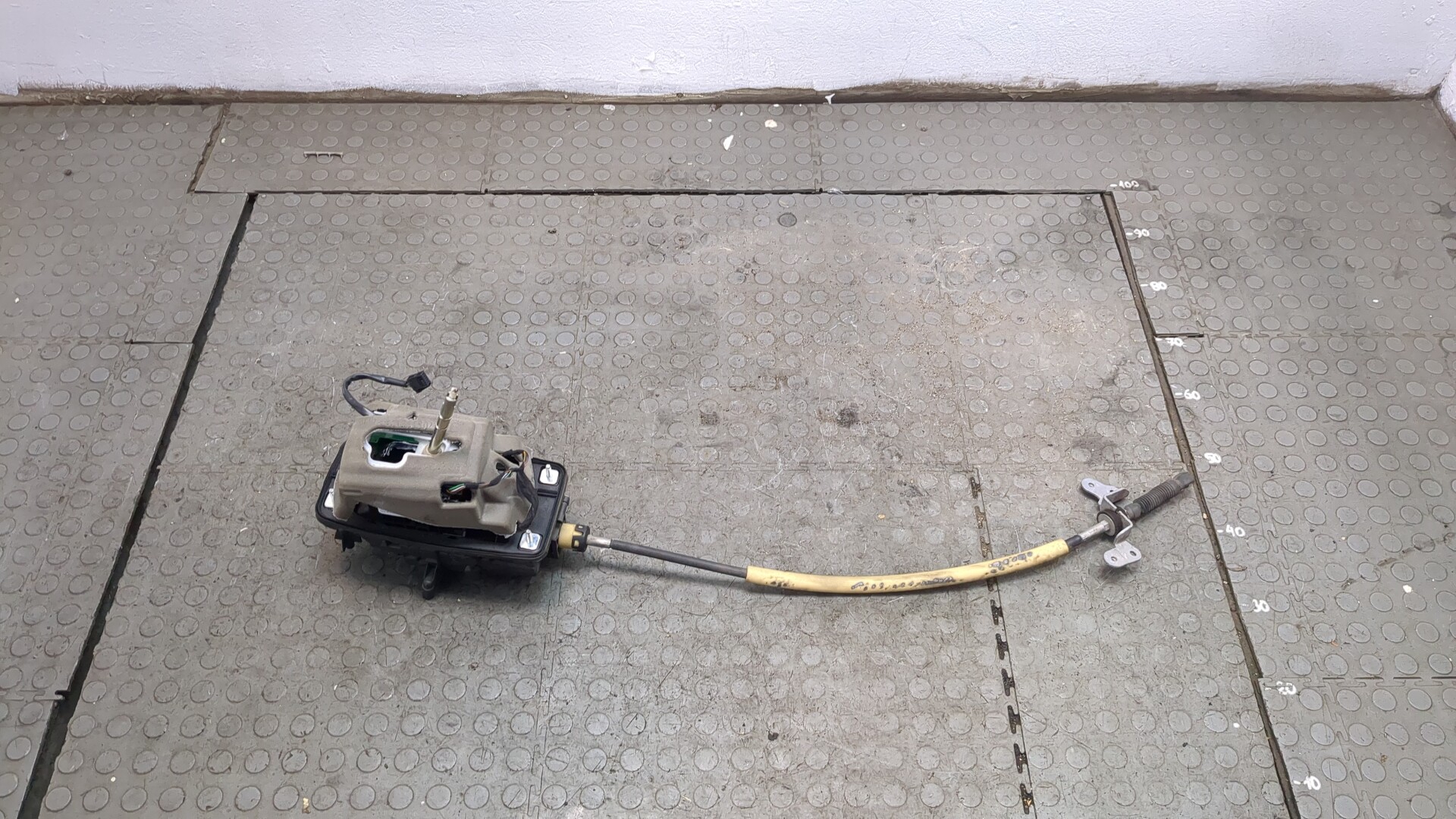 Кулиса МКПП / АКПП