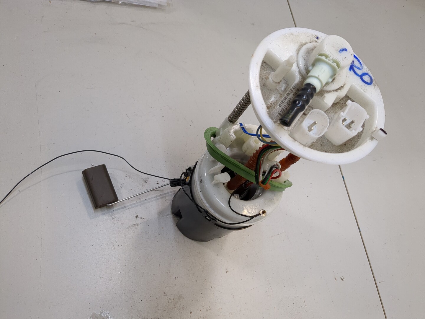 Насос топливный электрический