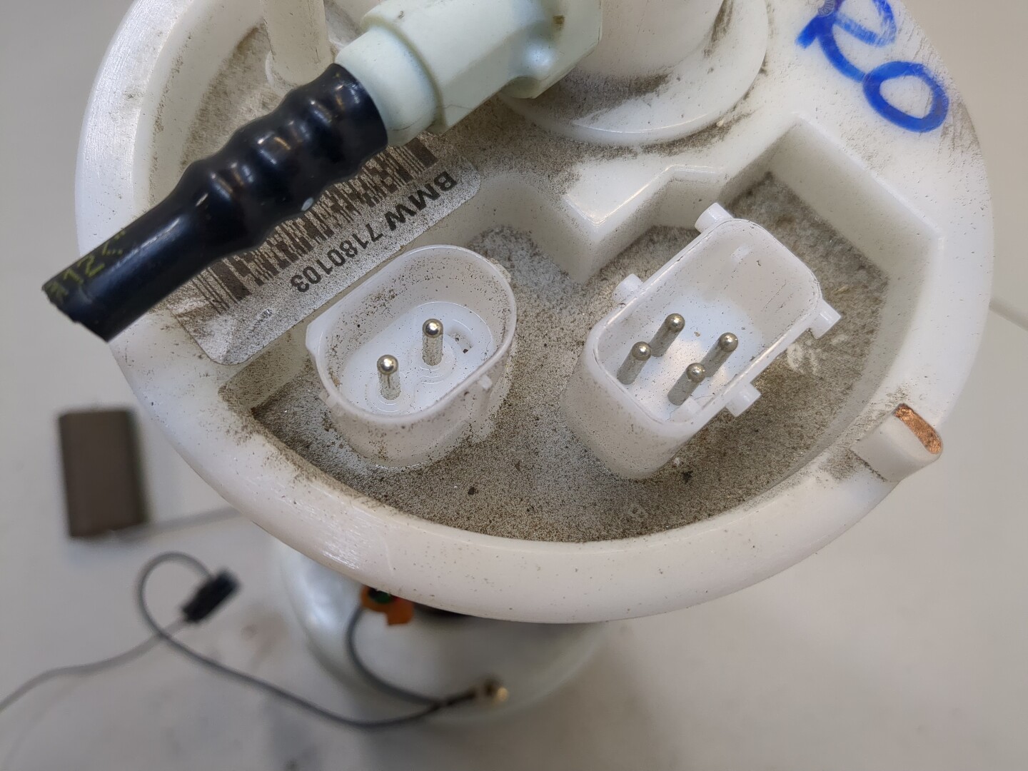 Насос топливный электрический