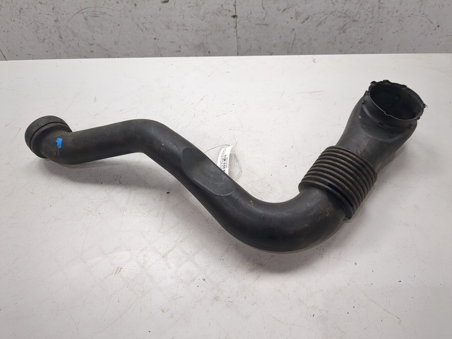 Патрубок воздушного фильтра