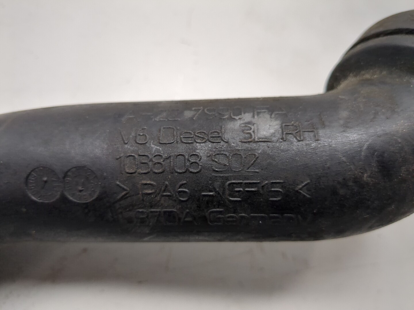 Патрубок воздушного фильтра