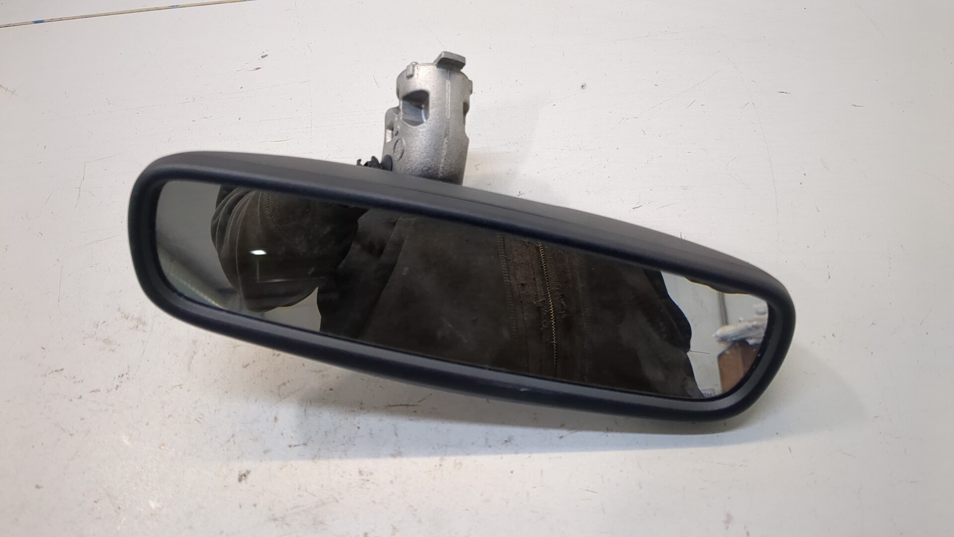Зеркало заднего вида