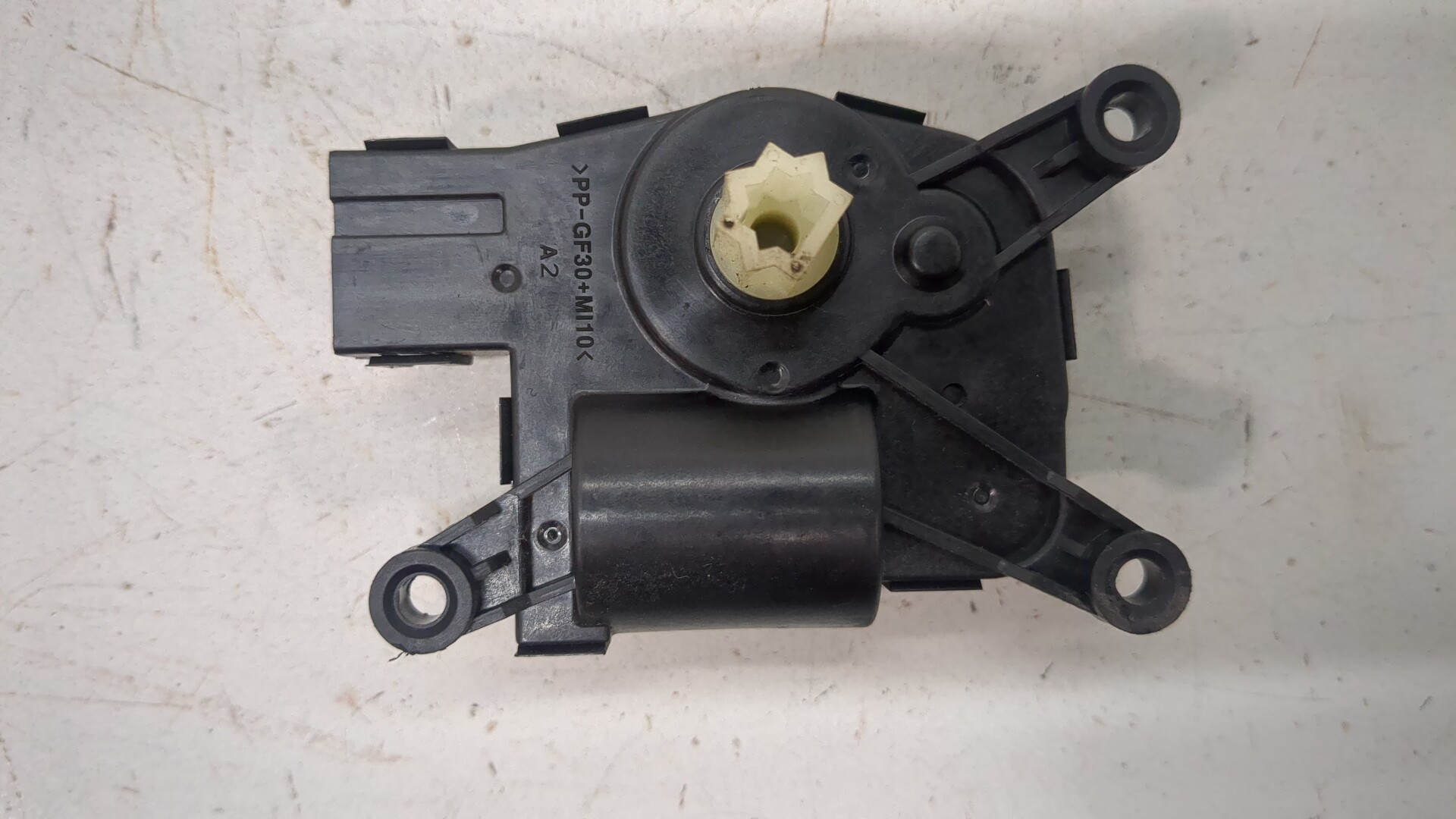 Моторчик заслонки печки