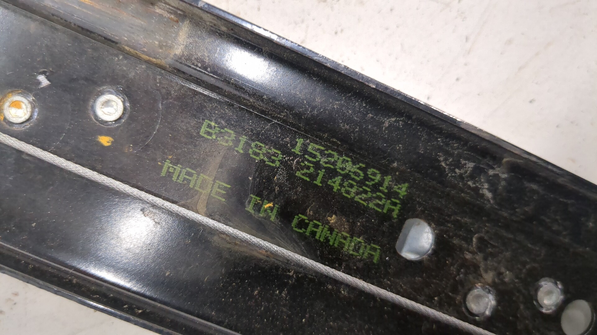 Стеклоподъемник электр. задний левый