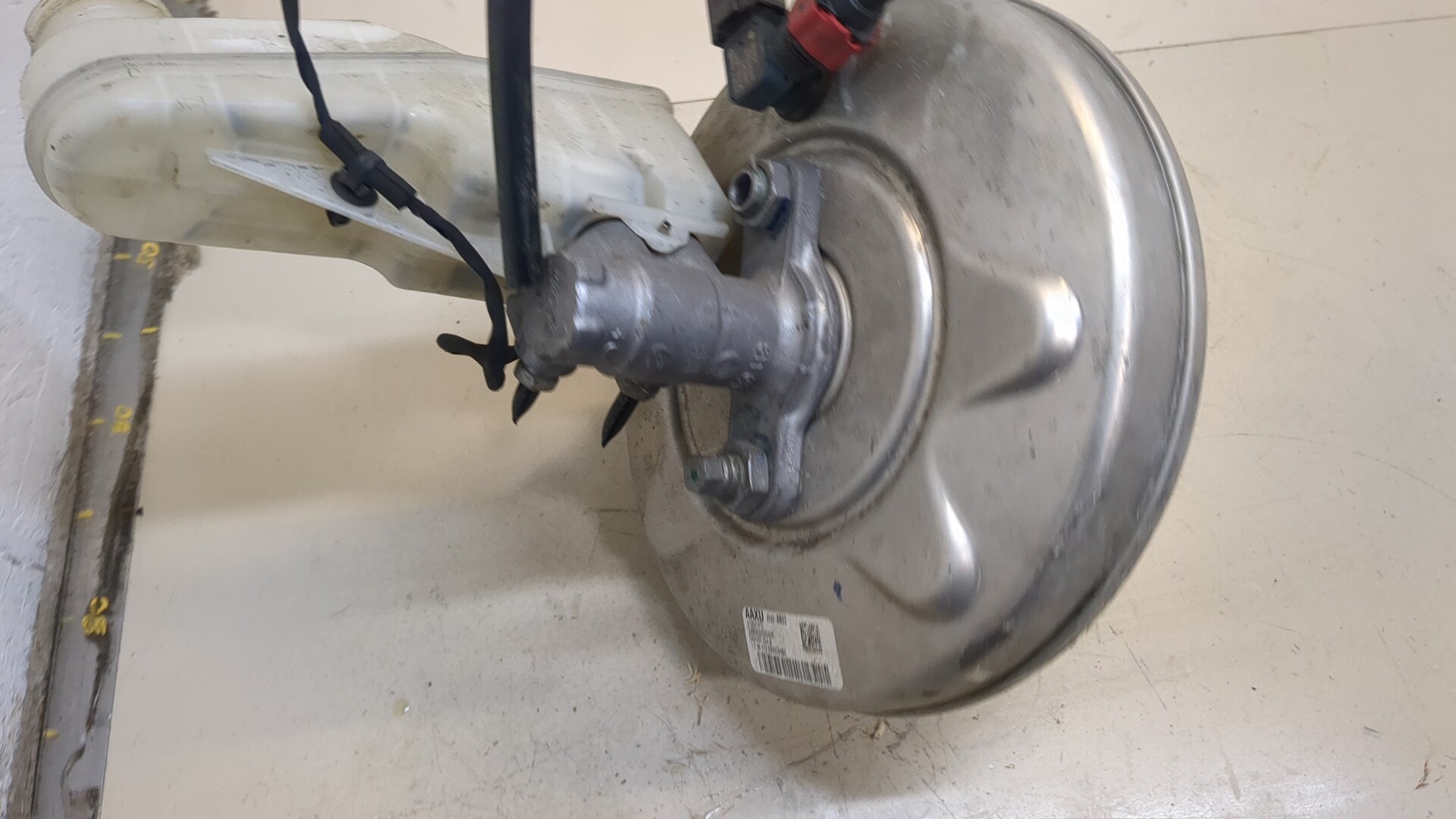 Цилиндр тормозной главный