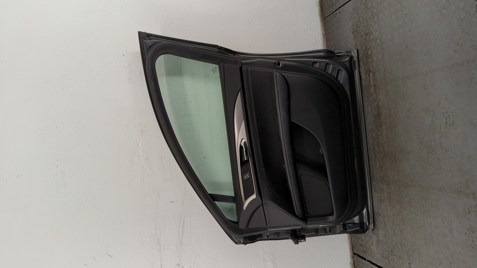 Дверь передняя правая