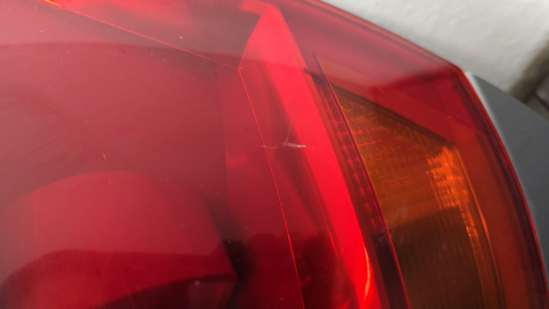 Дверь багажника