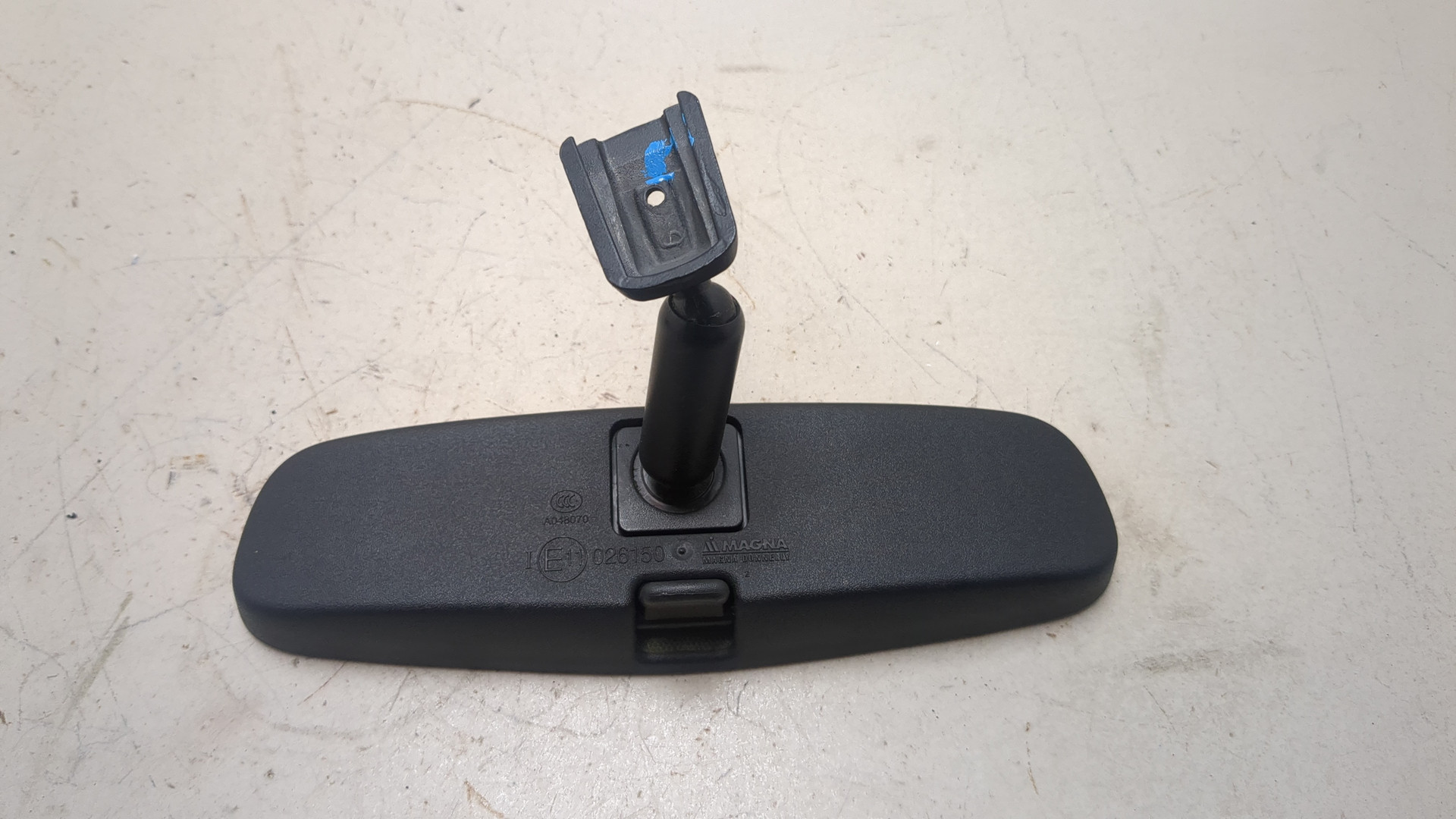 Зеркало заднего вида