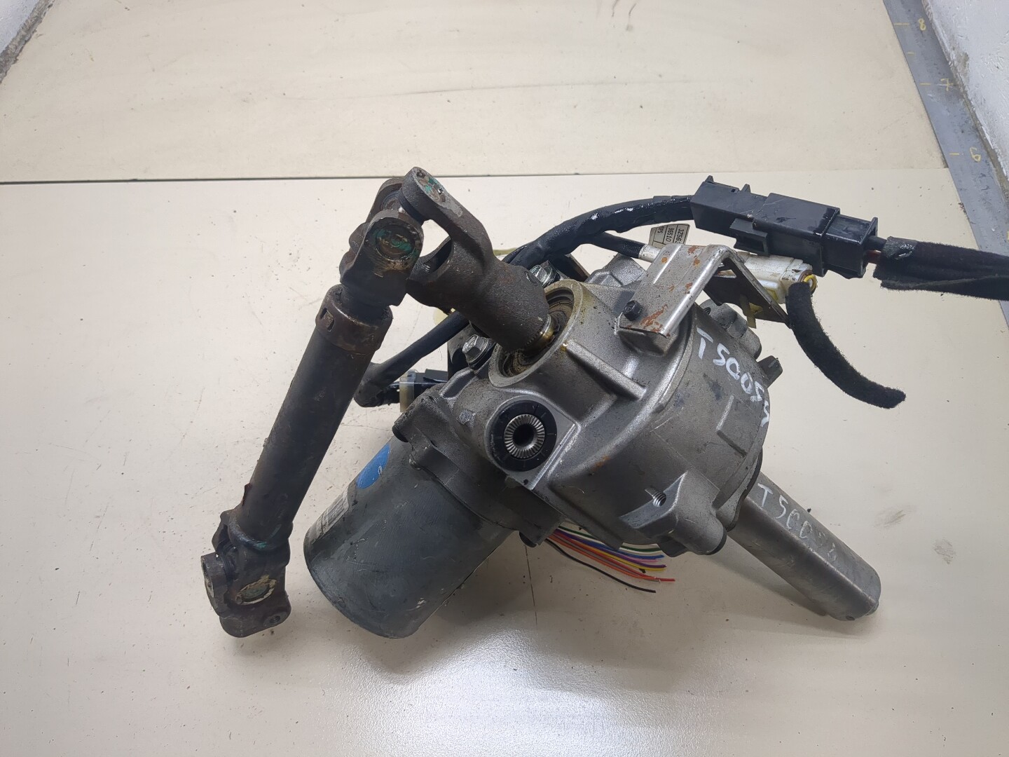 Серводвигатель рулевой рейки