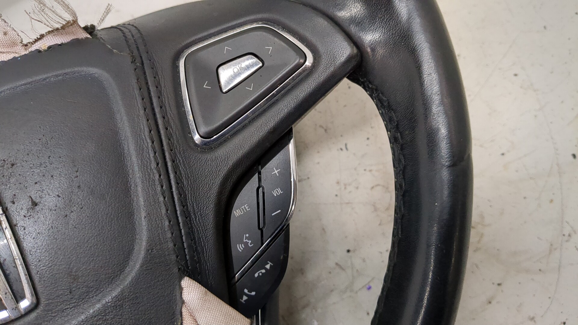 Рулевое колесо (руль)