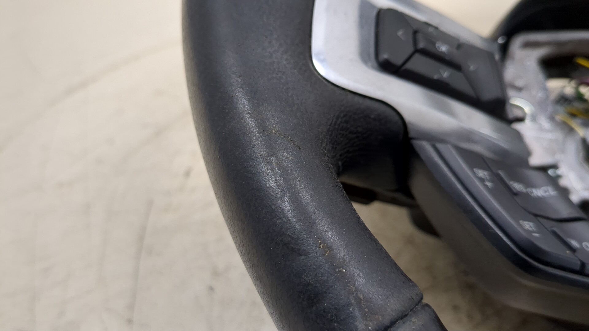 Рулевое колесо (руль)