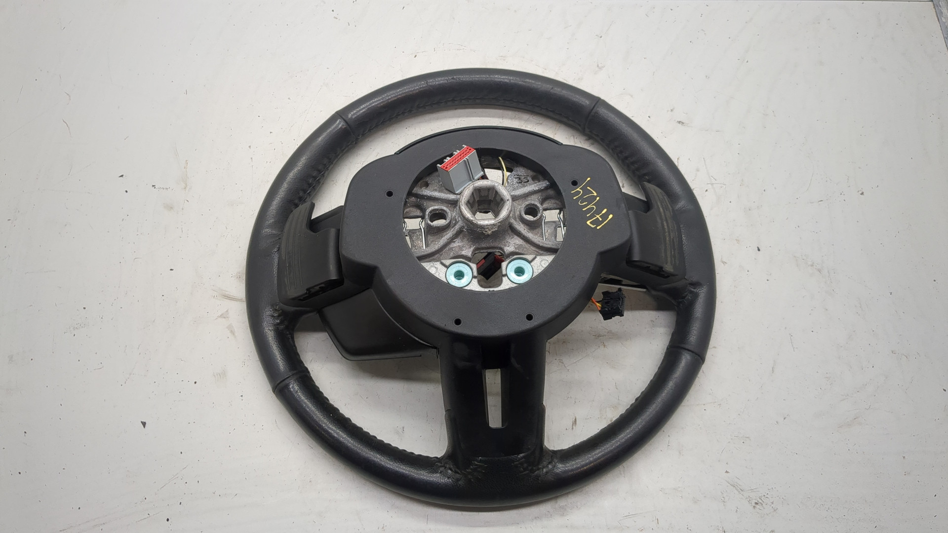 Рулевое колесо (руль)