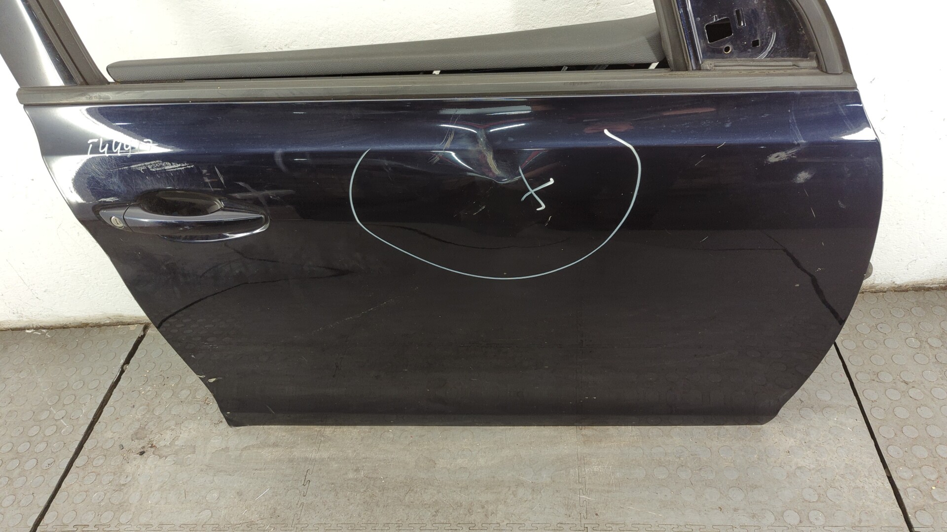 Дверь передняя правая