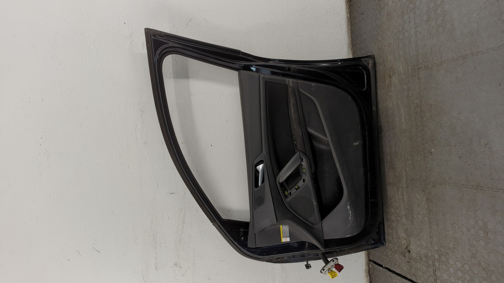 Дверь передняя правая