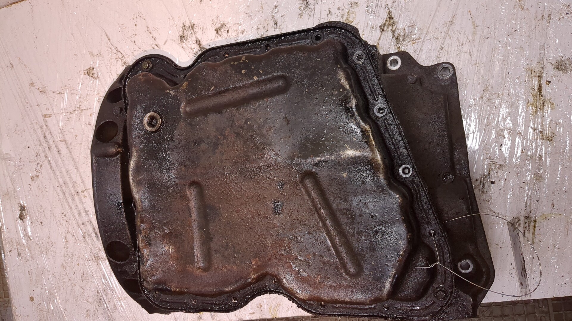 Поддон масляный двигателя (картер)