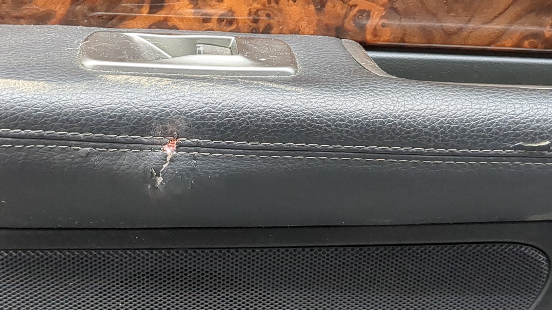 Дверь задняя правая