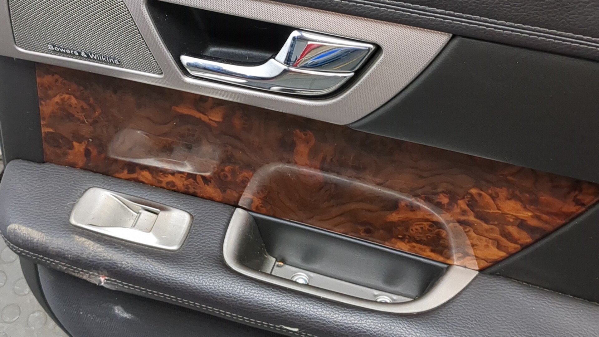 Дверь задняя правая