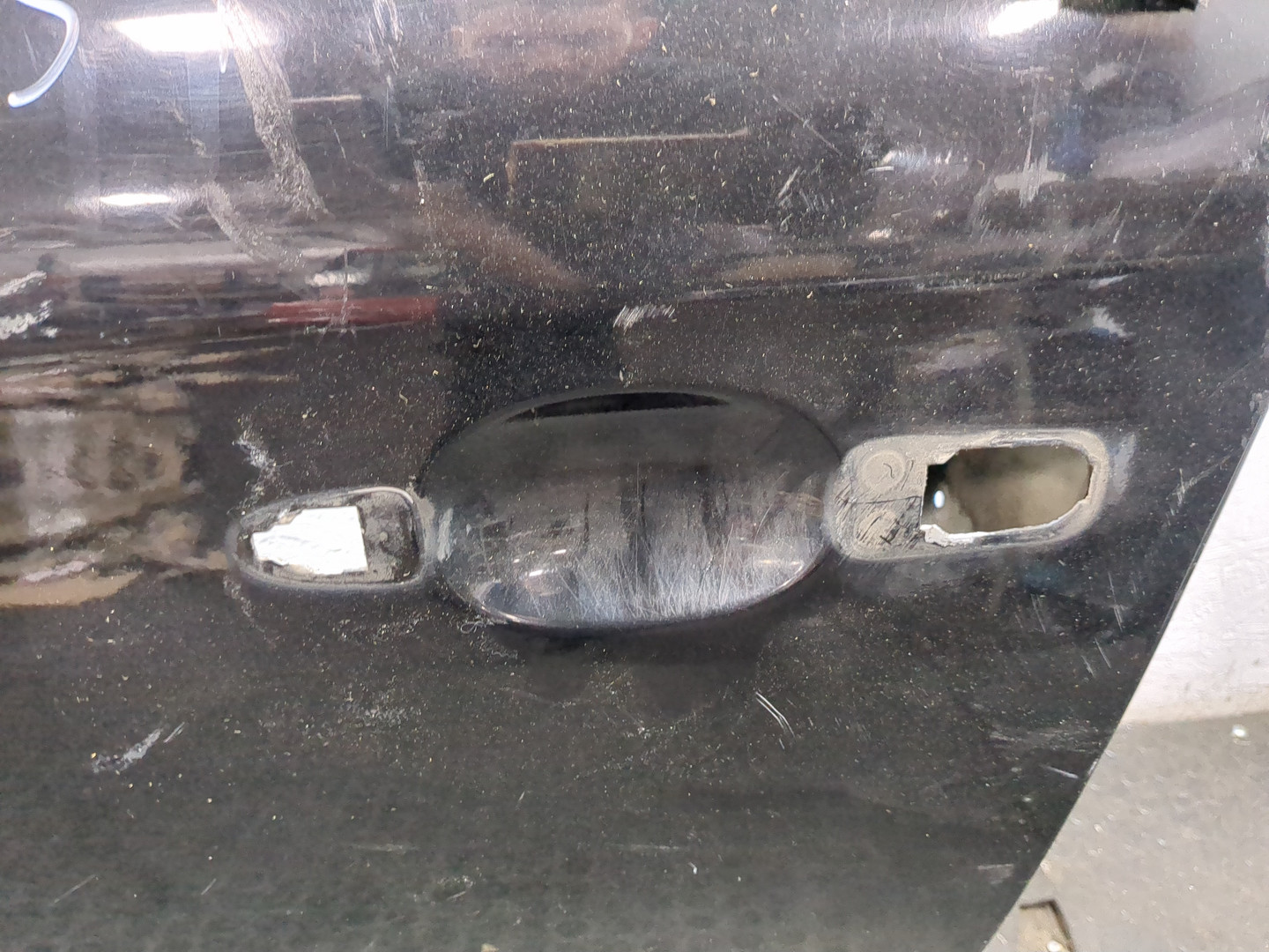 Дверь передняя левая