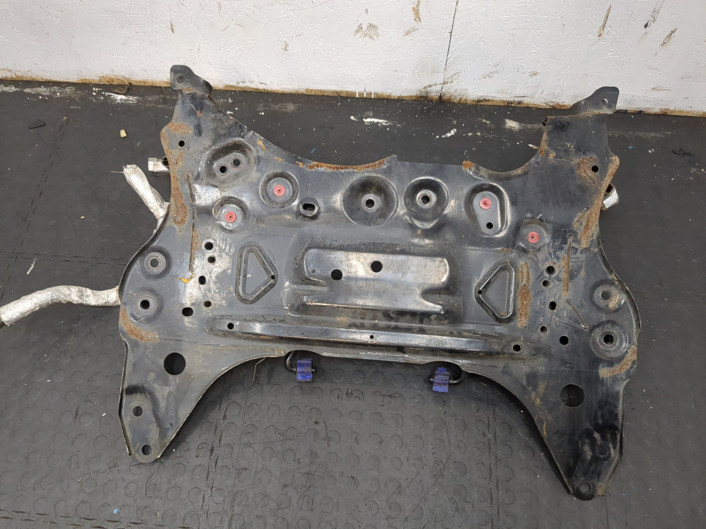 Балка подмоторная