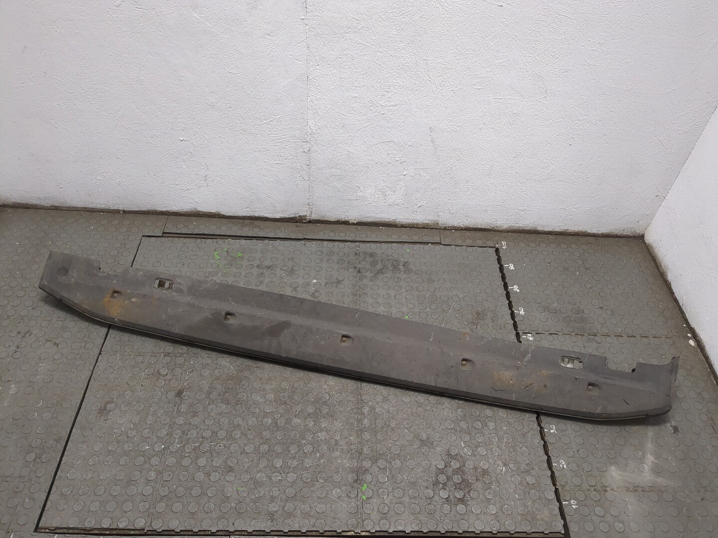 Подножка правая