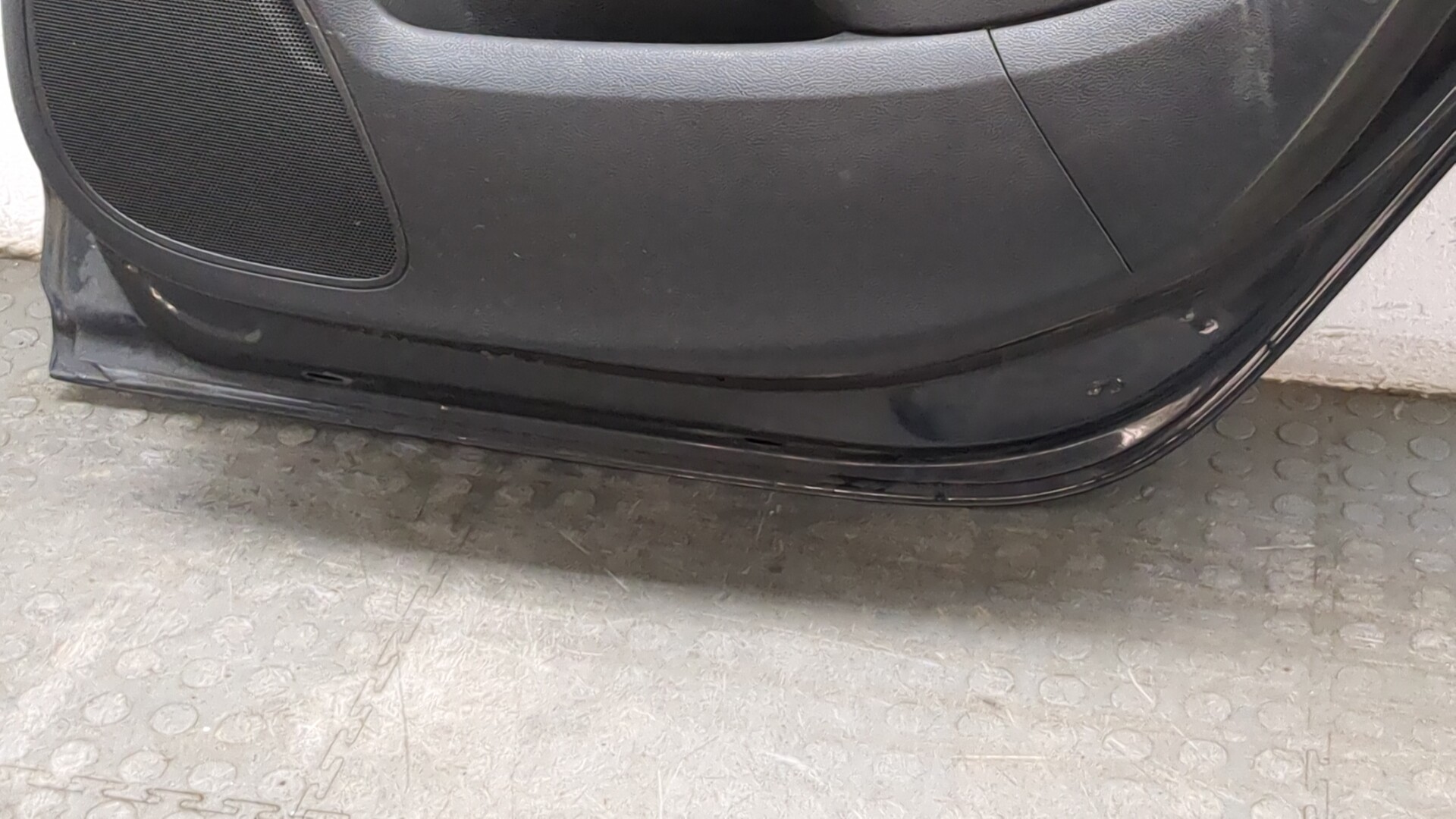 Дверь задняя правая