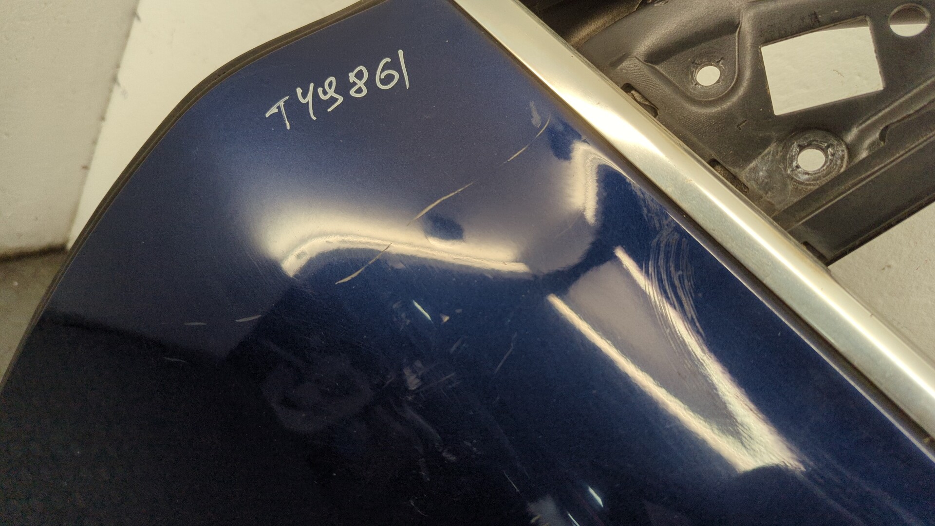 Дверь передняя левая