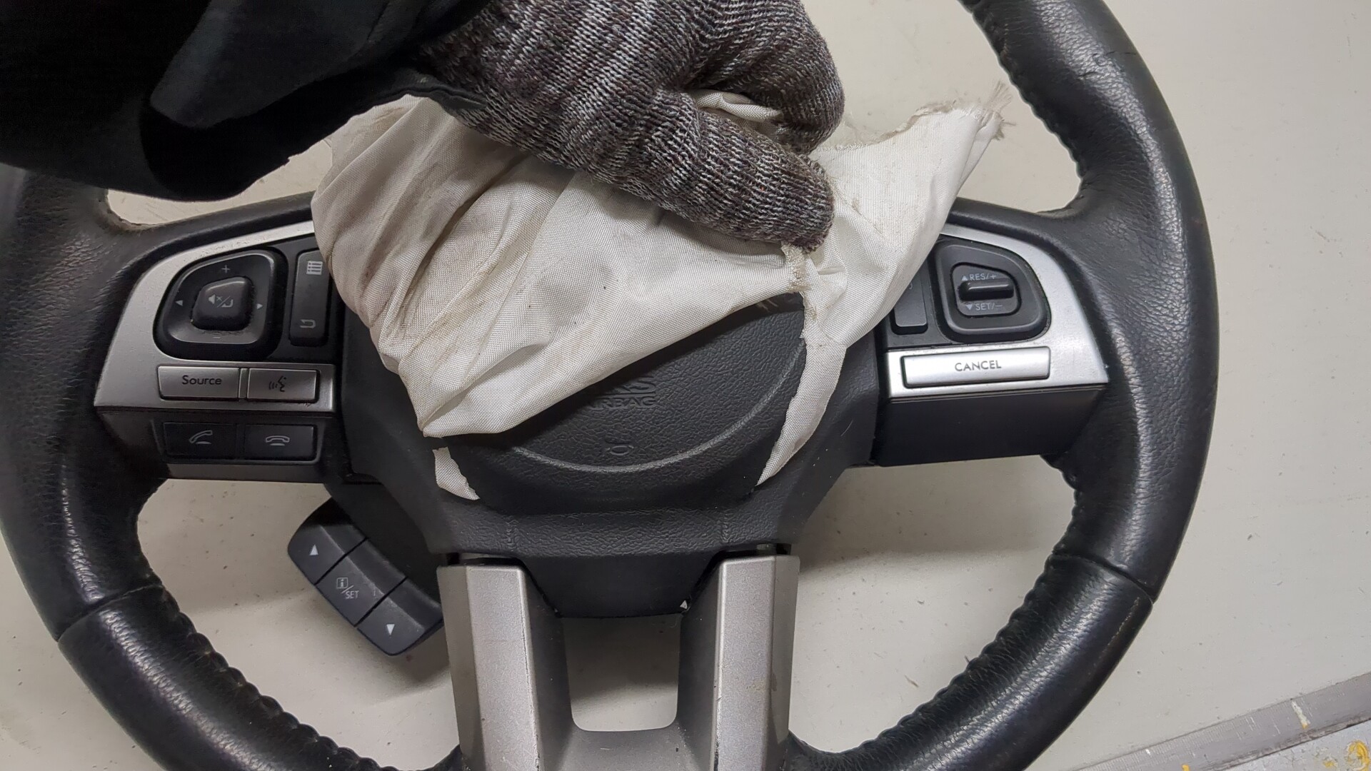 Рулевое колесо (руль)