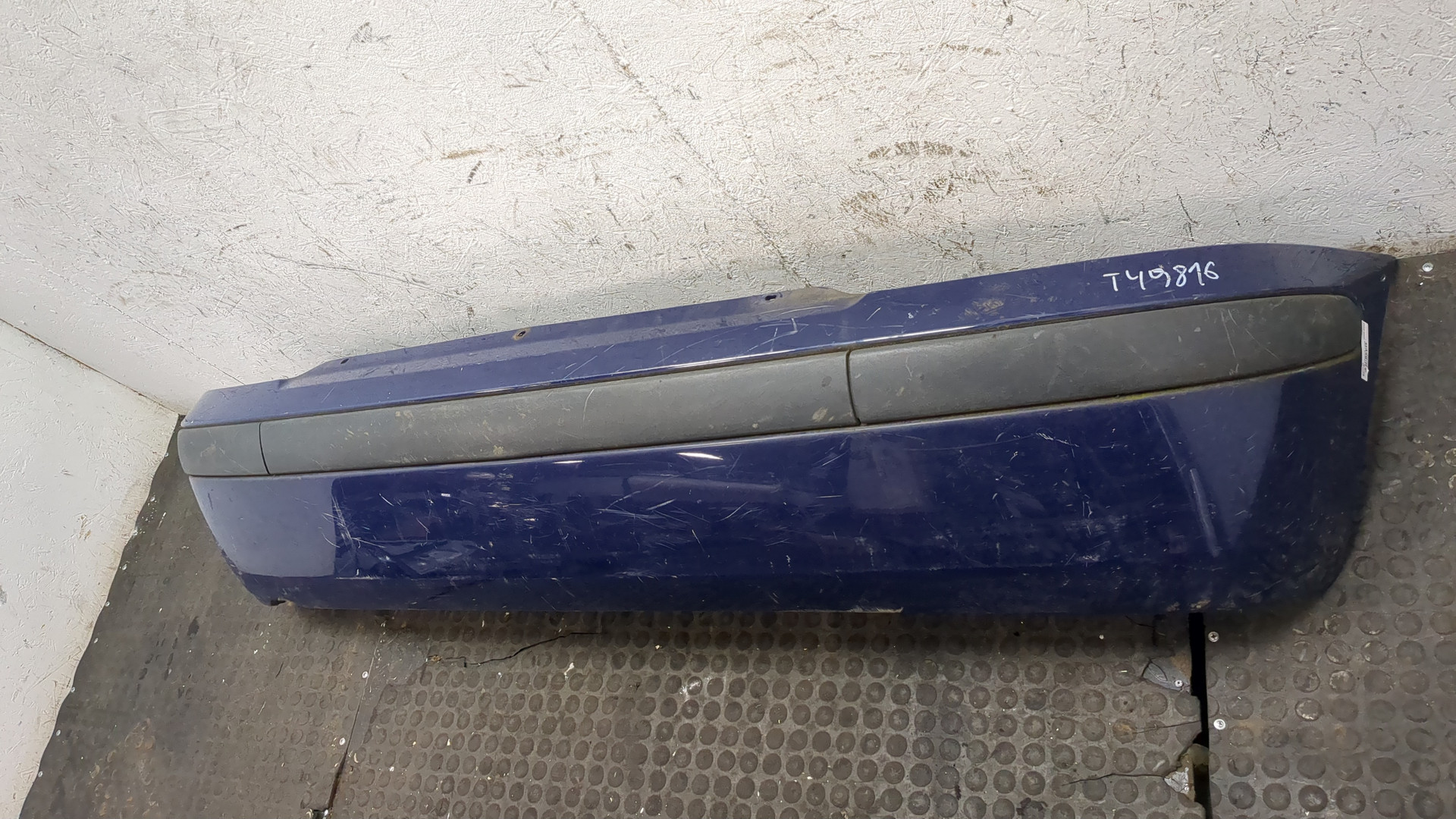 Бампер задний