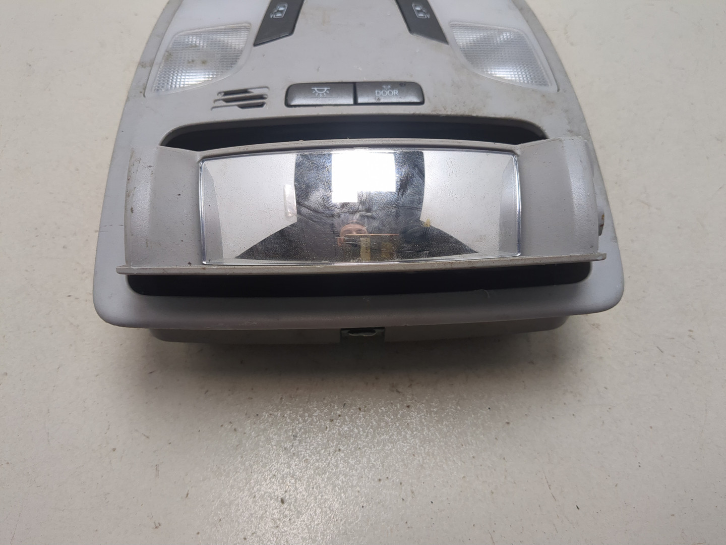 Плафон салонный