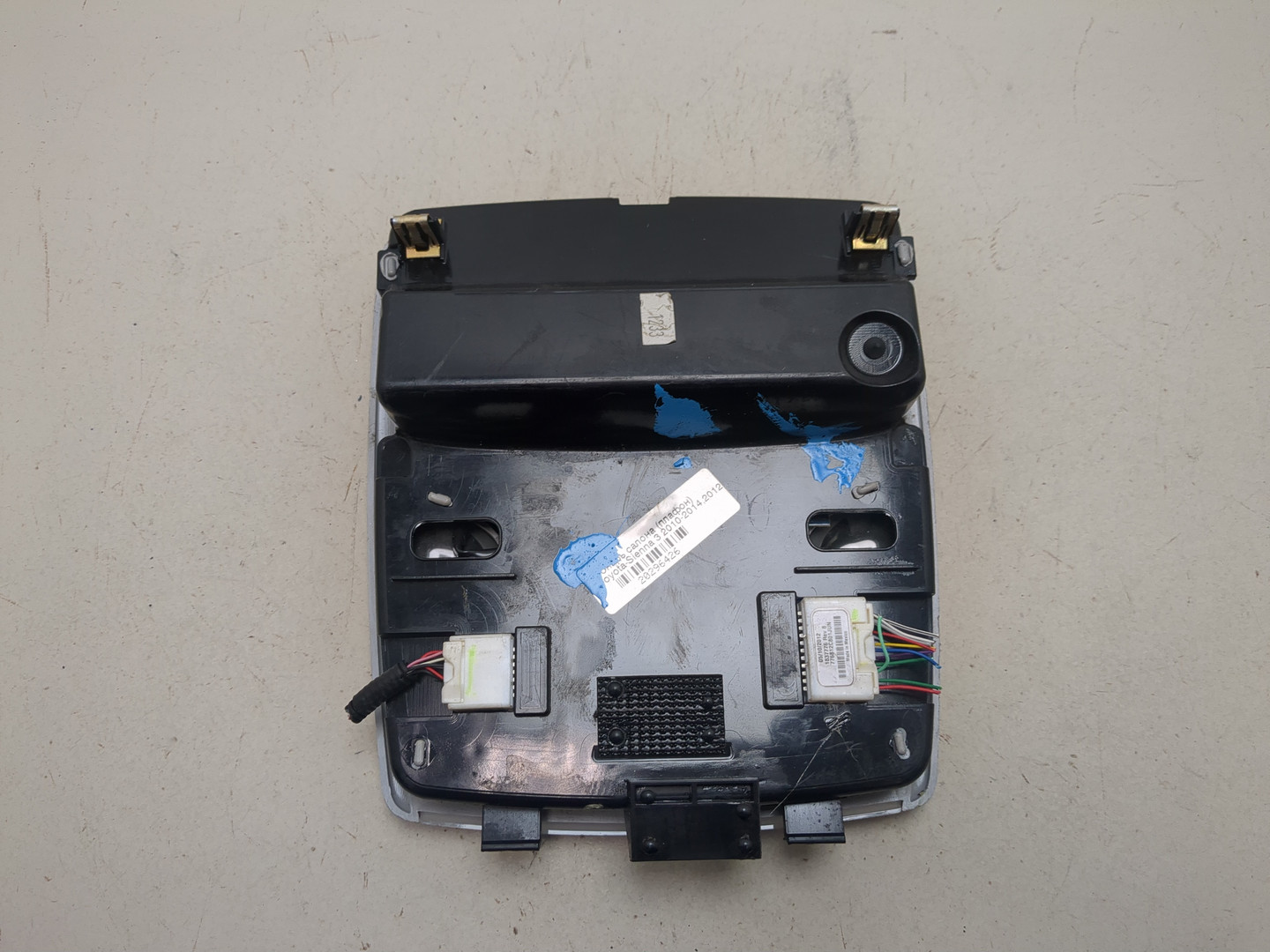 Плафон салонный