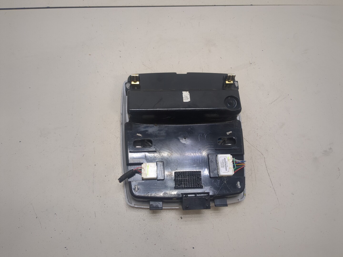 Плафон салонный