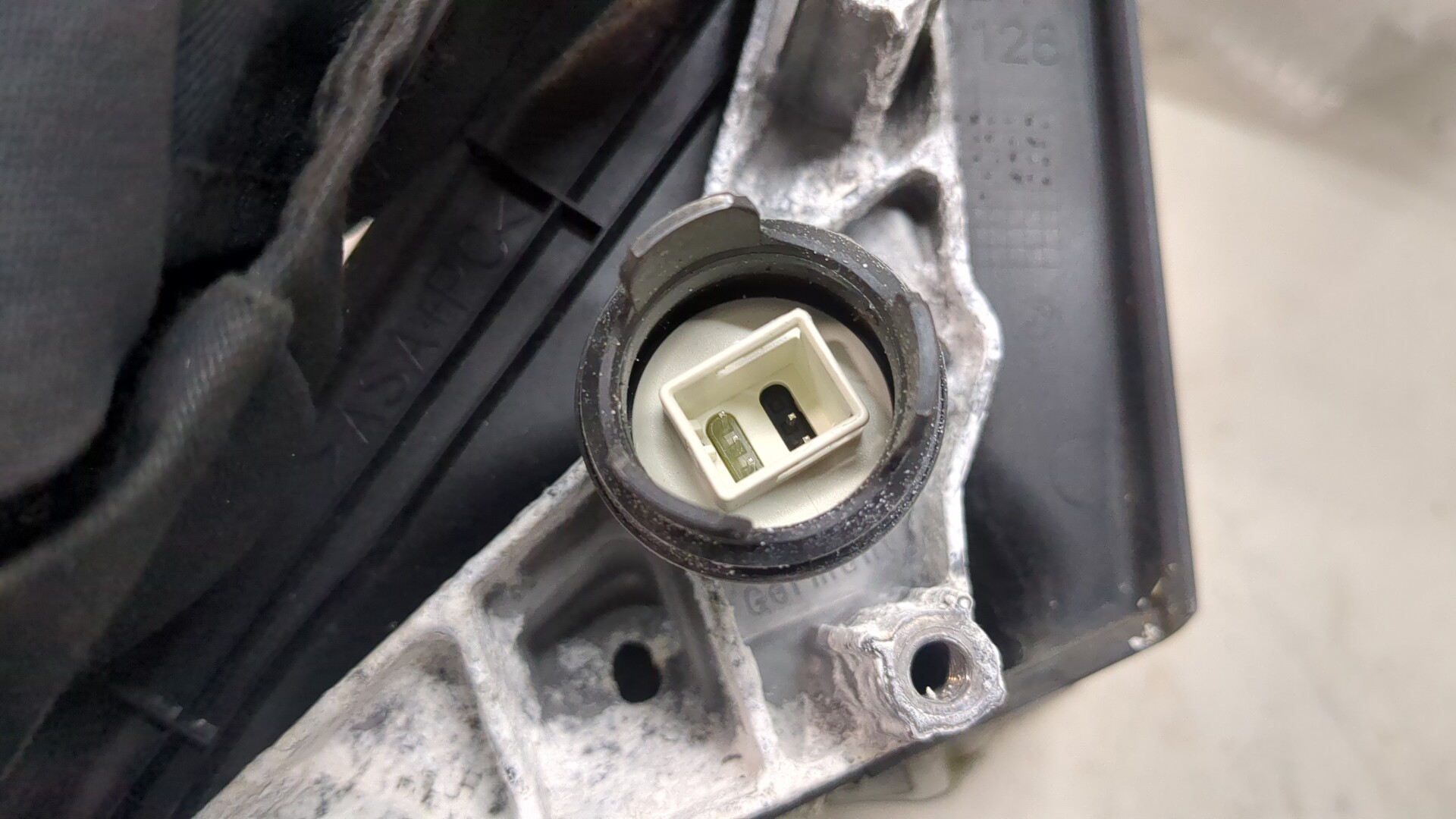 Зеркало правое электрическое