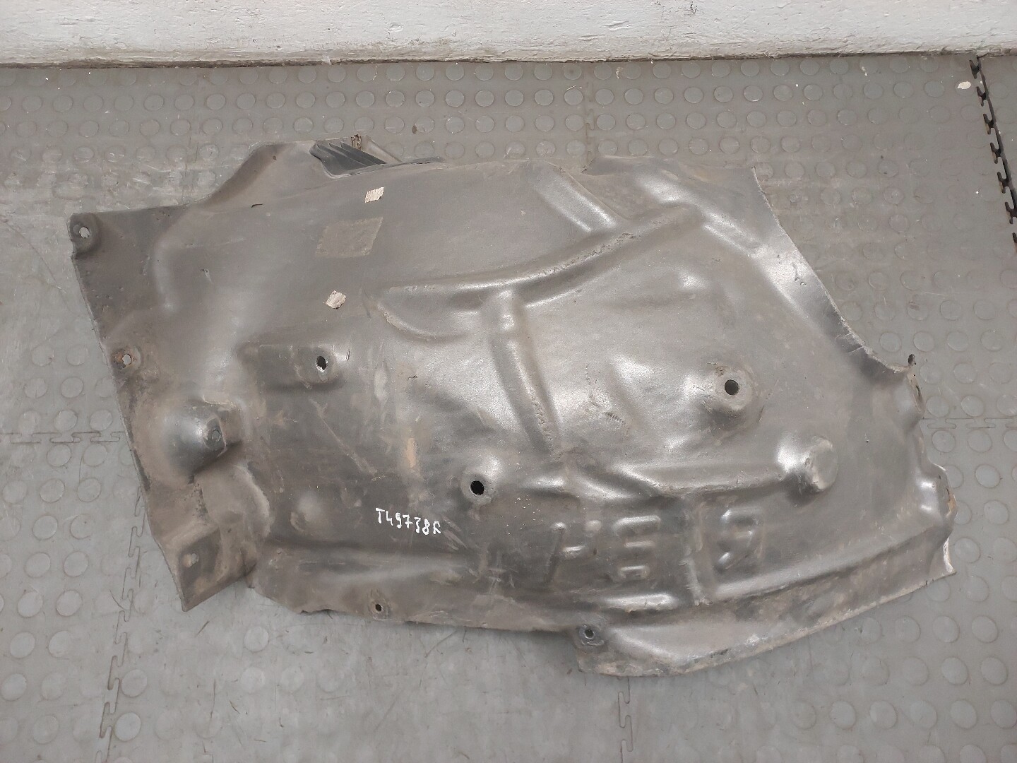 Локер передний правый