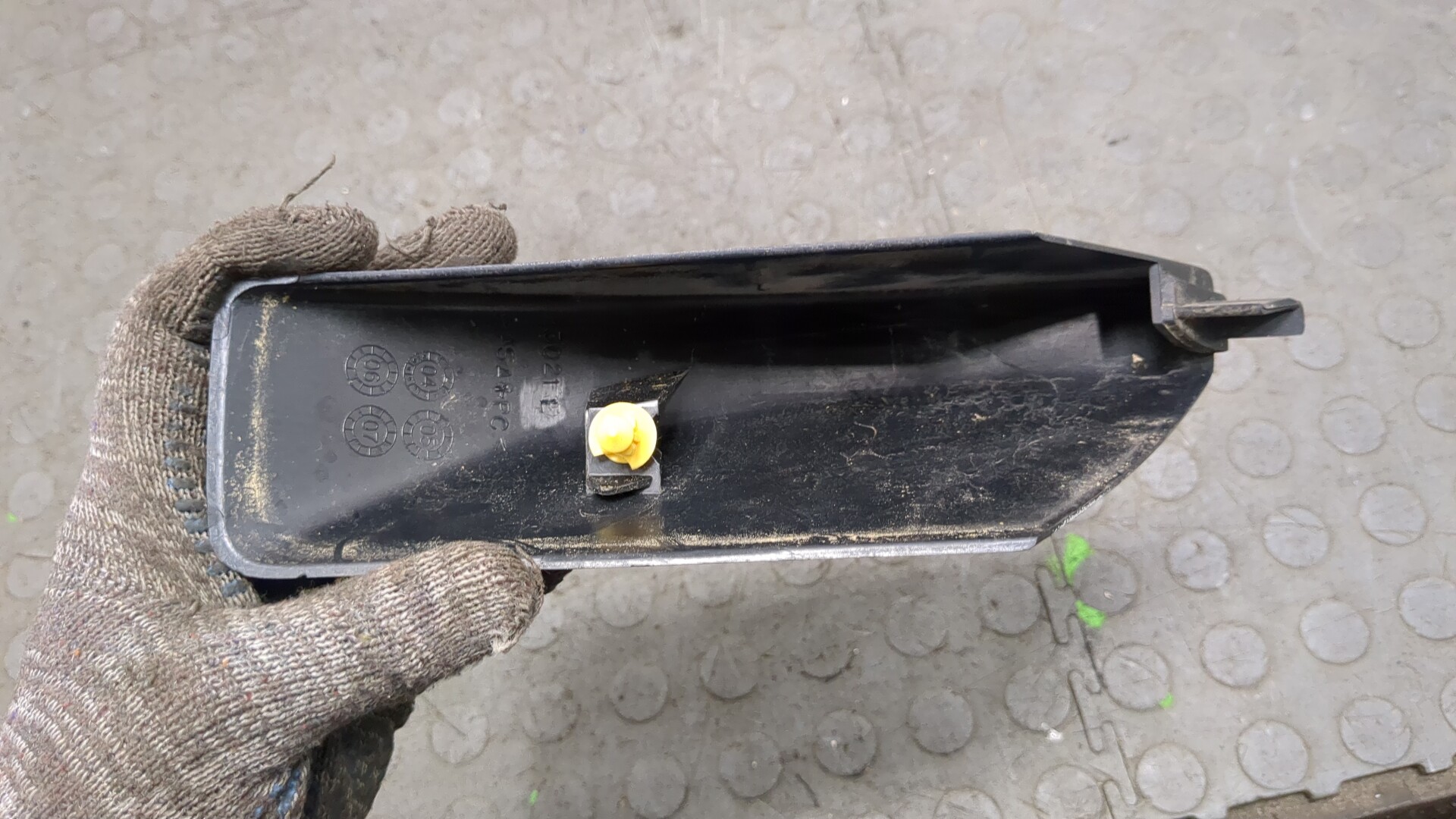 Накладка (кузов наружные)