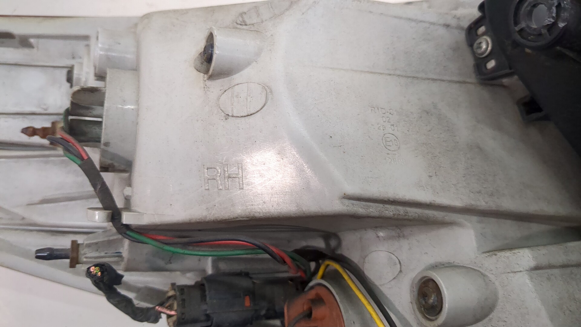 Фонарь задний правый