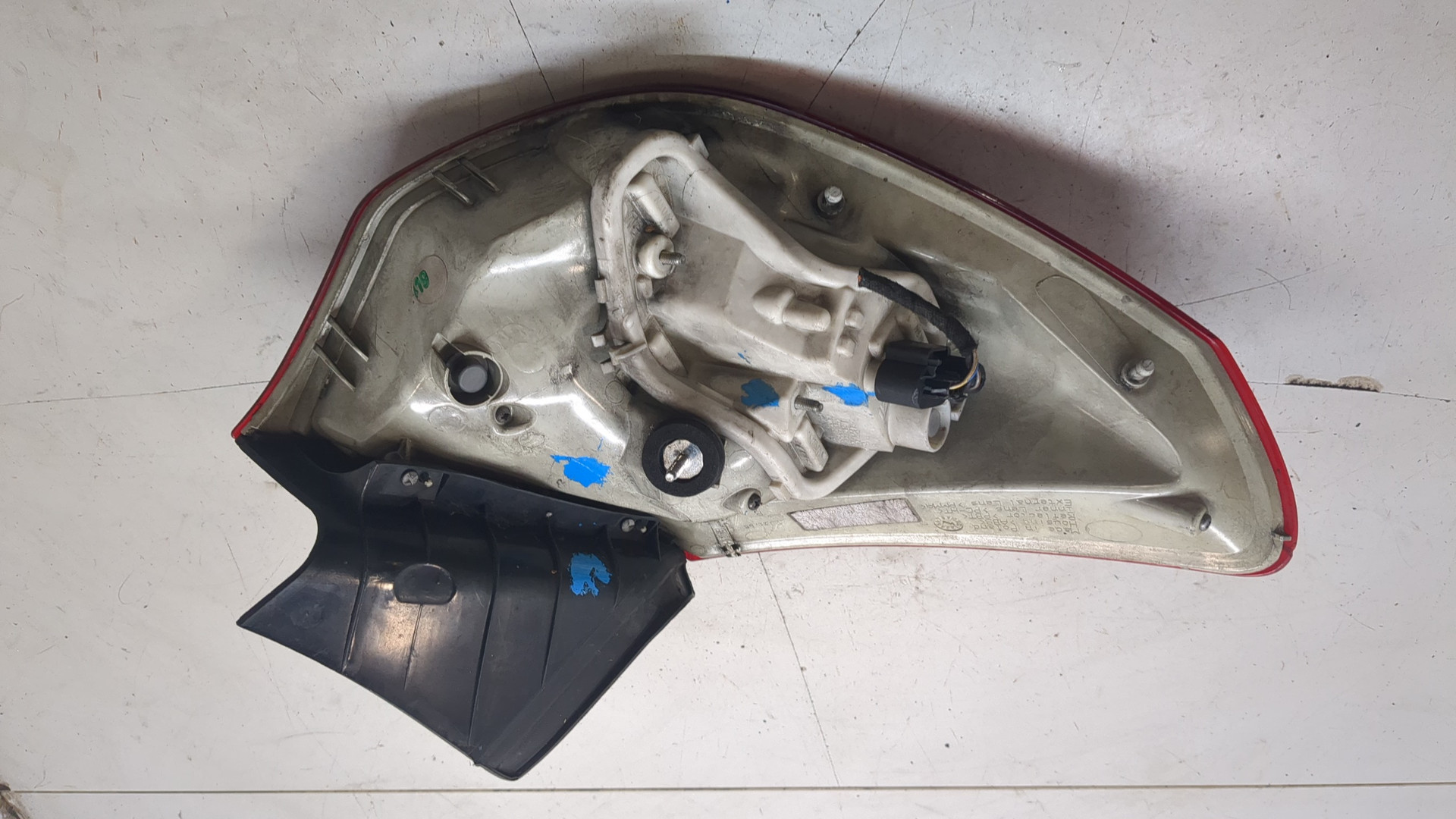 Фонарь задний правый