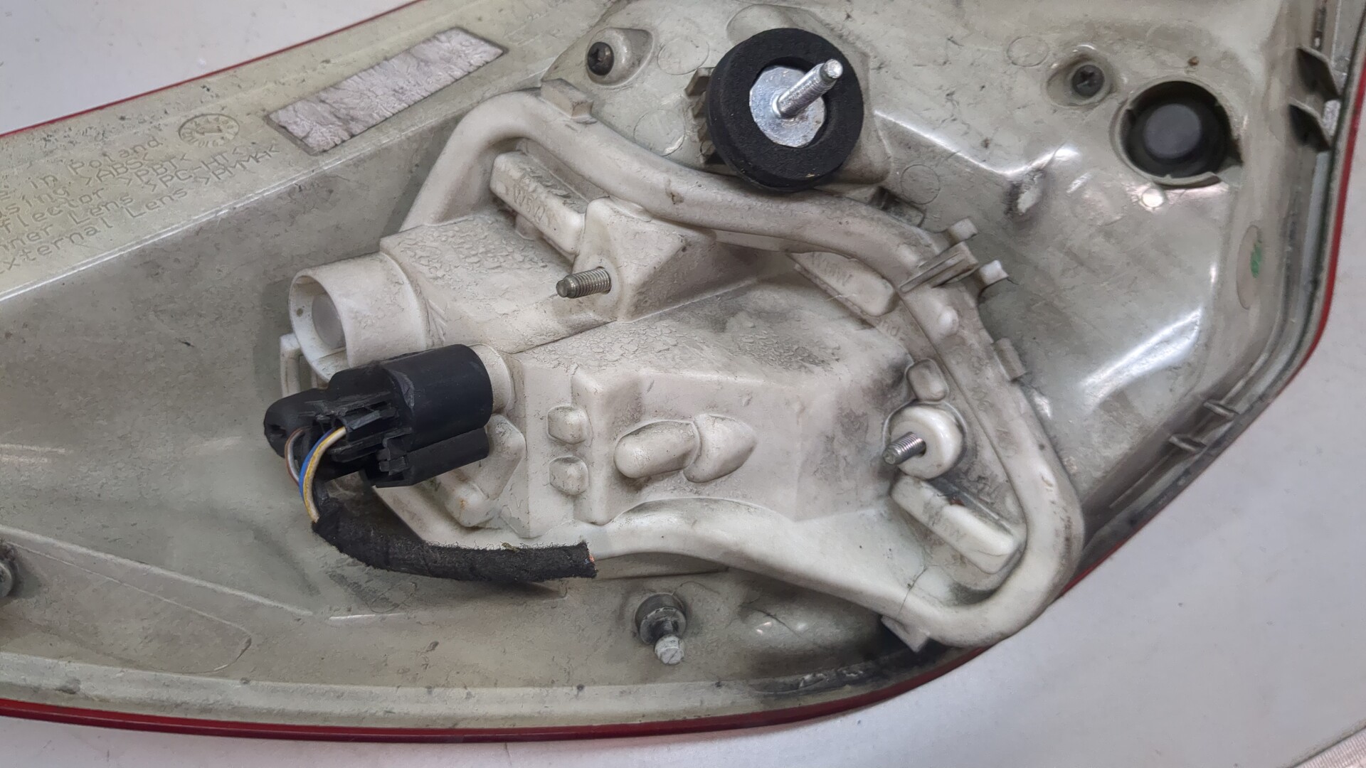 Фонарь задний правый