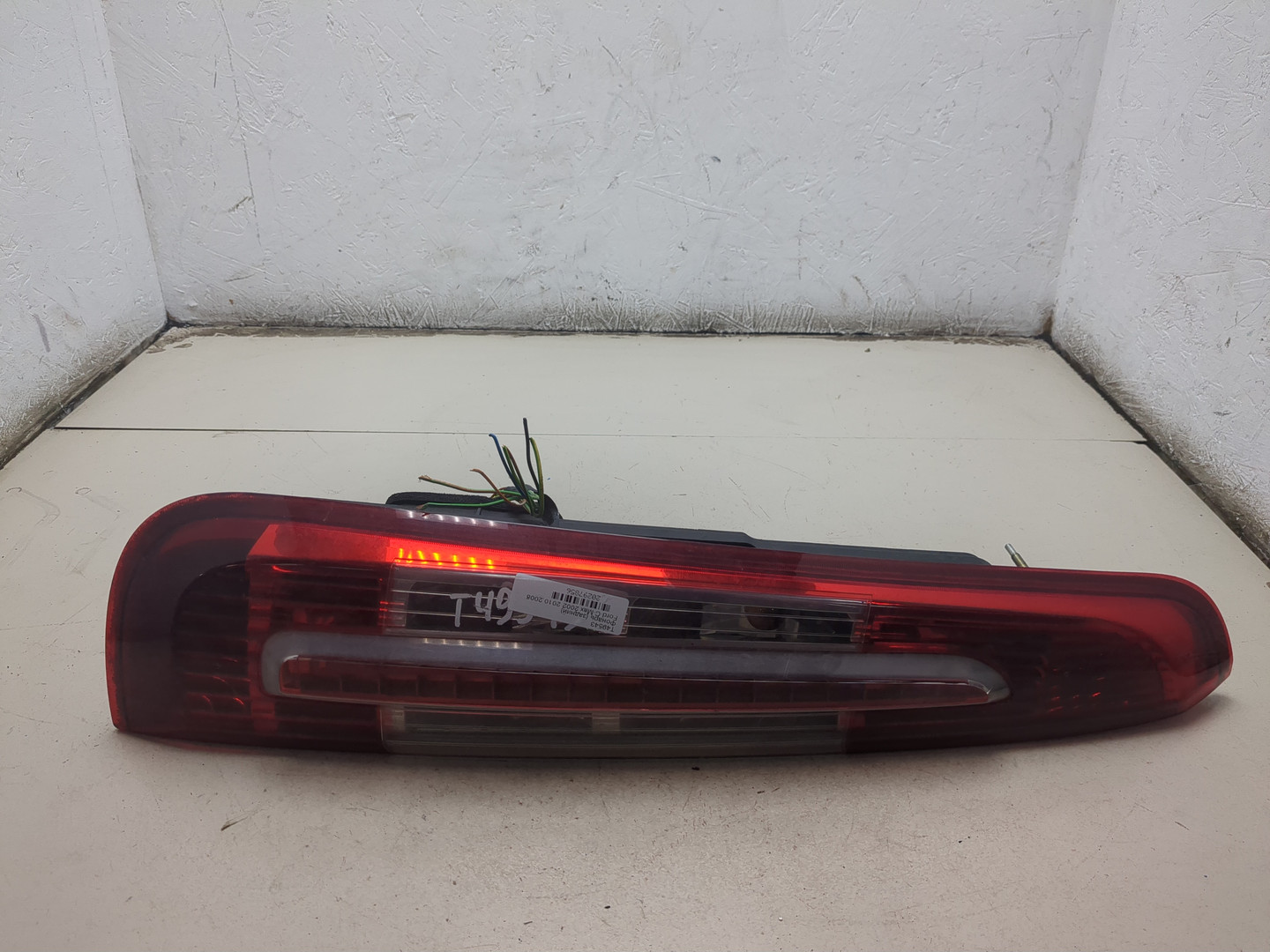 Фонарь задний левый