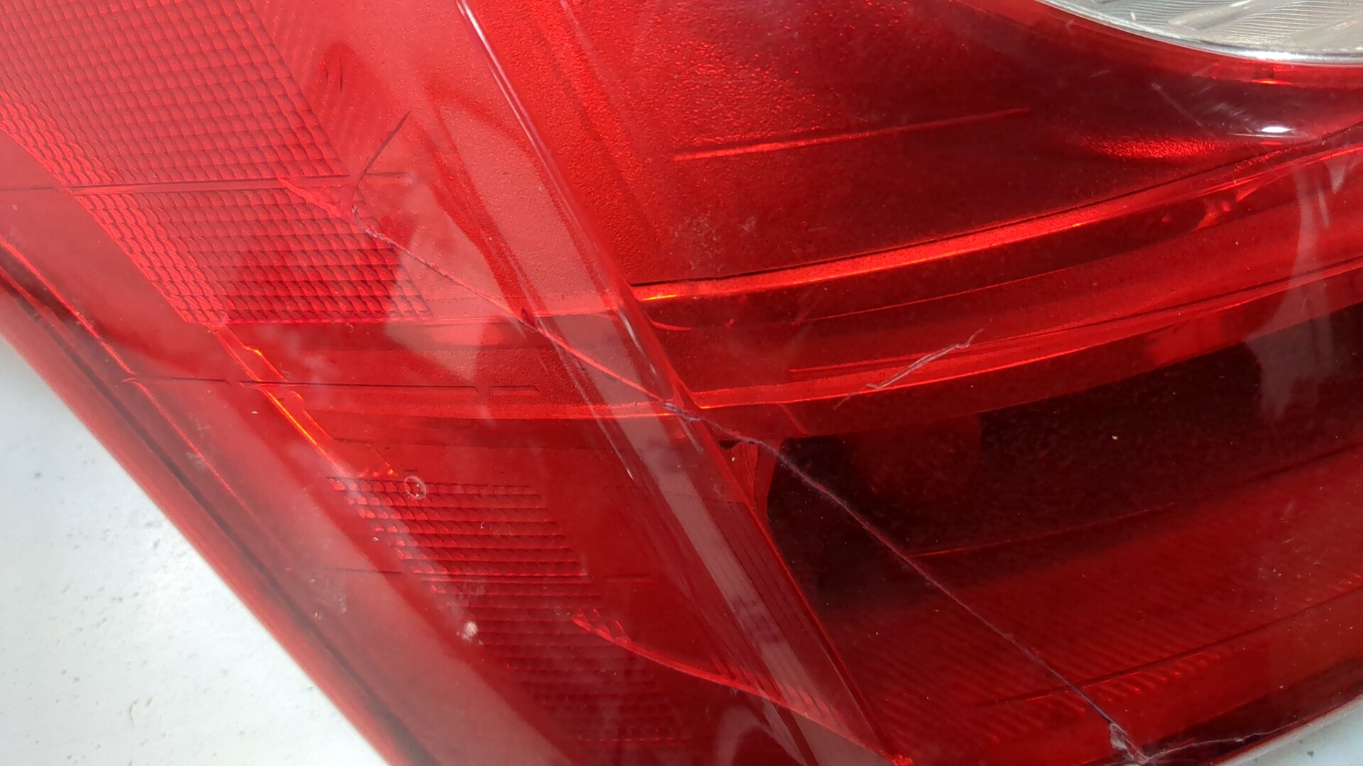 Фонарь задний левый