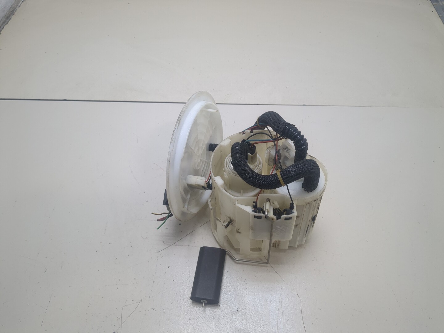 Насос топливный электрический