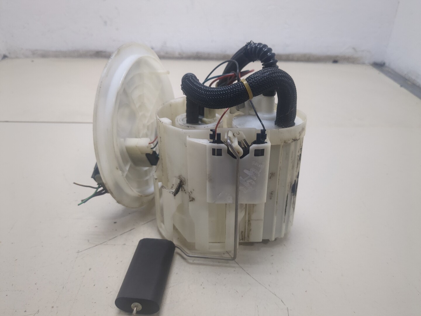 Насос топливный электрический