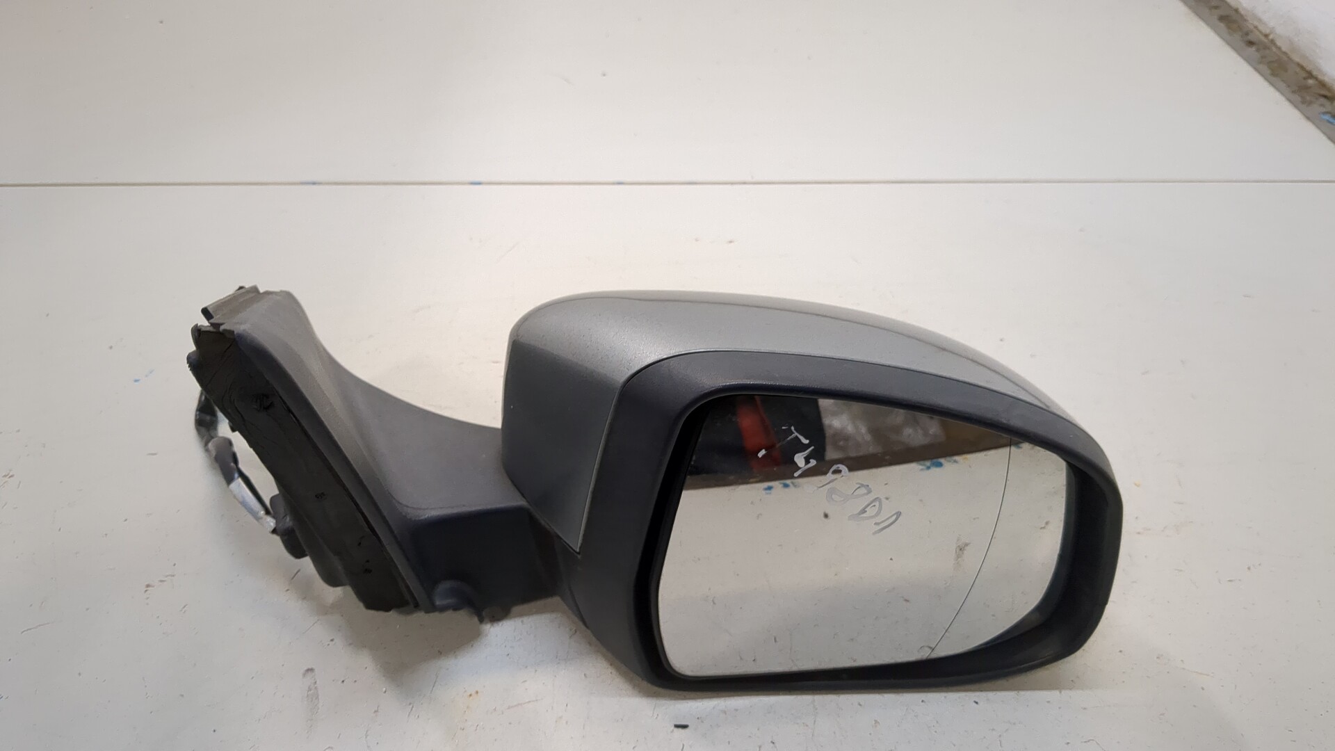 Зеркало правое электрическое