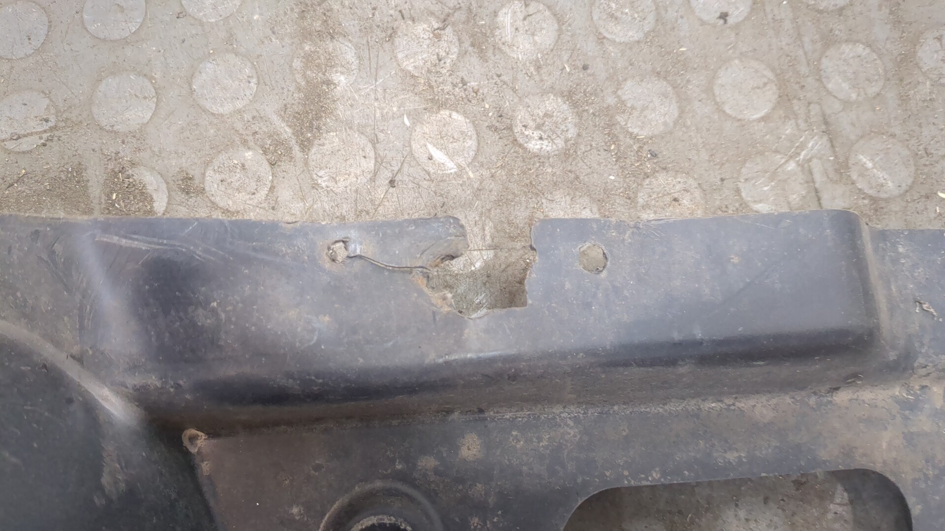 Локер передний правый