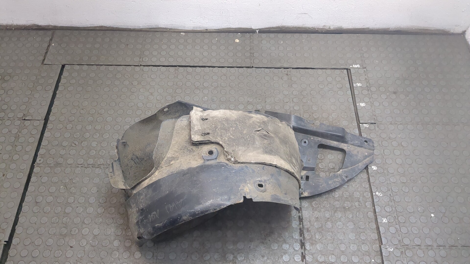 Локер передний правый