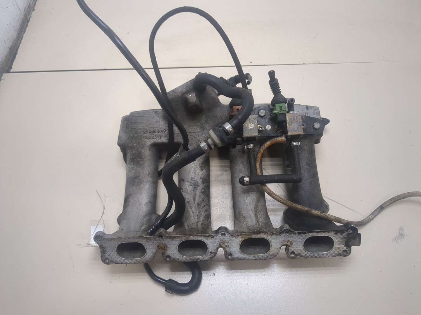 Коллектор впускной