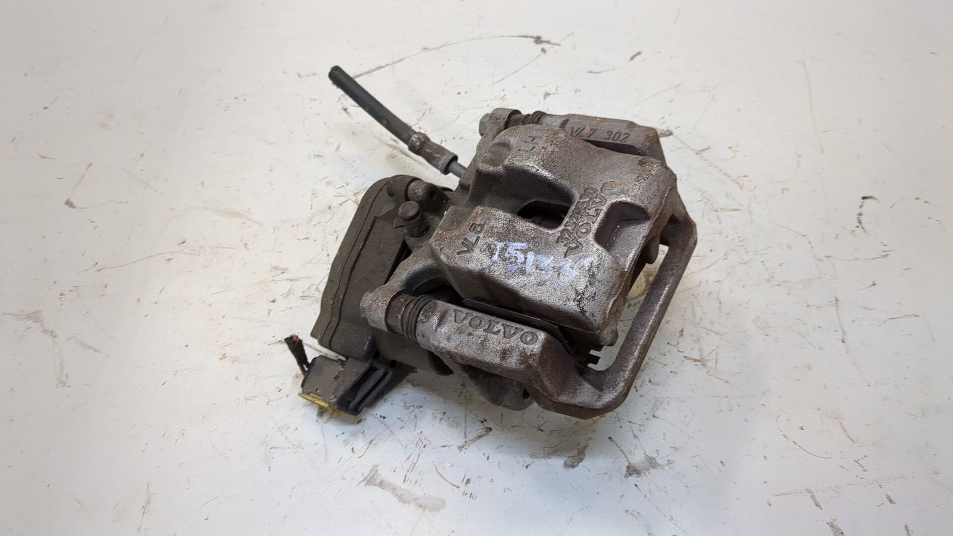 Суппорт задний левый