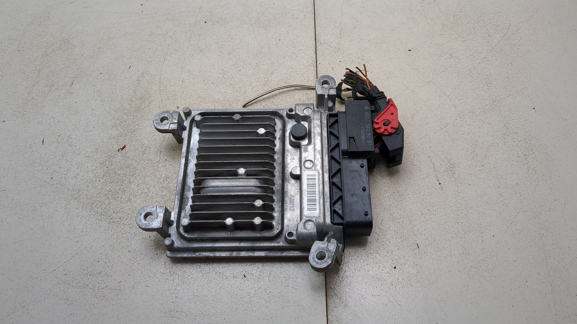 Блок управления двигателем