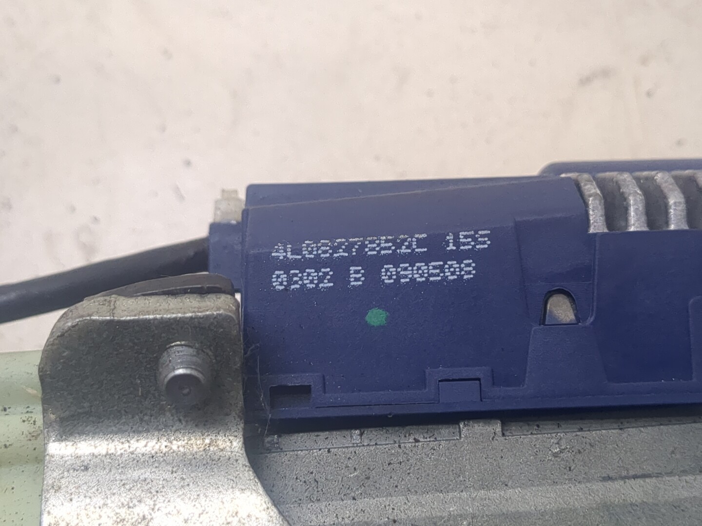 Активатор замка багажника