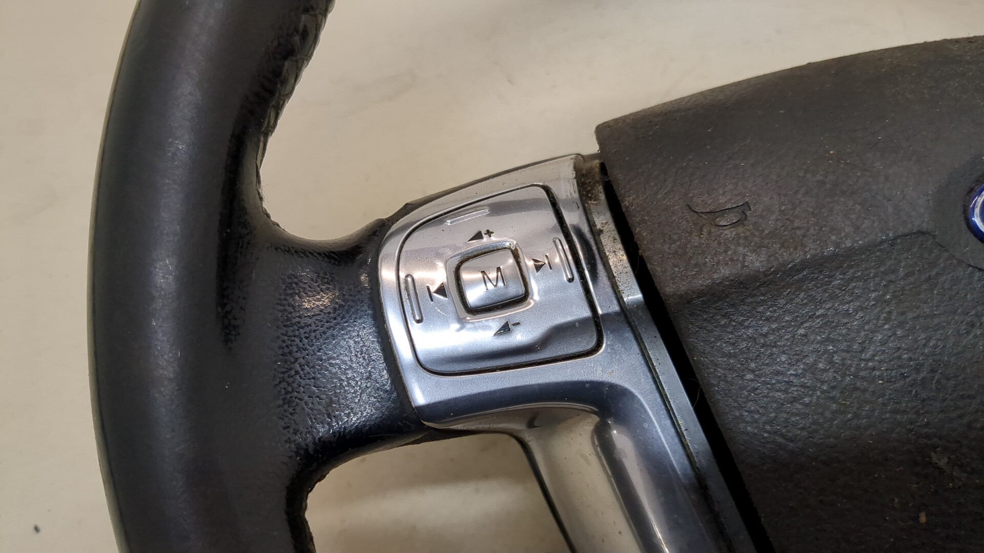 Рулевое колесо (руль)